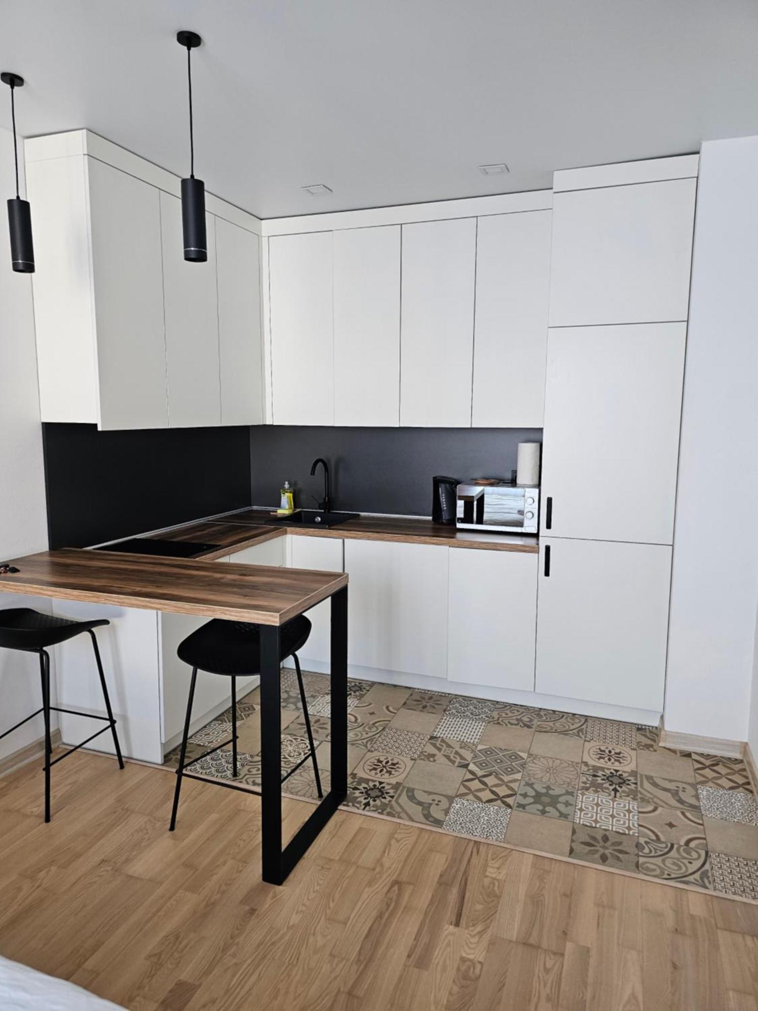 Nyvky Like Home - Studio - Apt 35 Kyiv Exterior foto